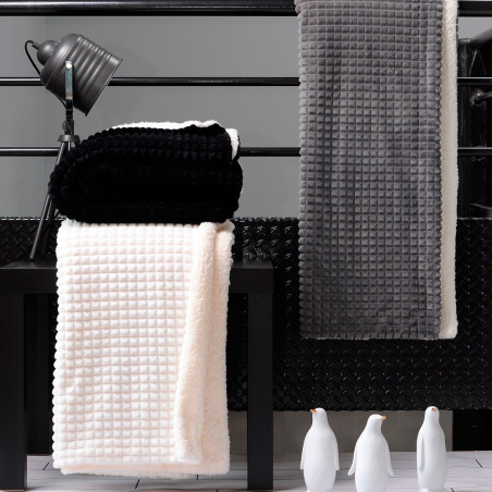 Pyramide plaid 130x150 aspect gauffré et lainage - Stof