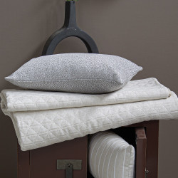 SHOOTER Ecru C.01  Couvre lit Jacquard de Reig Marti -  Linge MAT