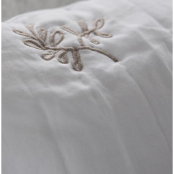 Couvre lit matelassé piquage broderie Amalia Blanc - Antilo